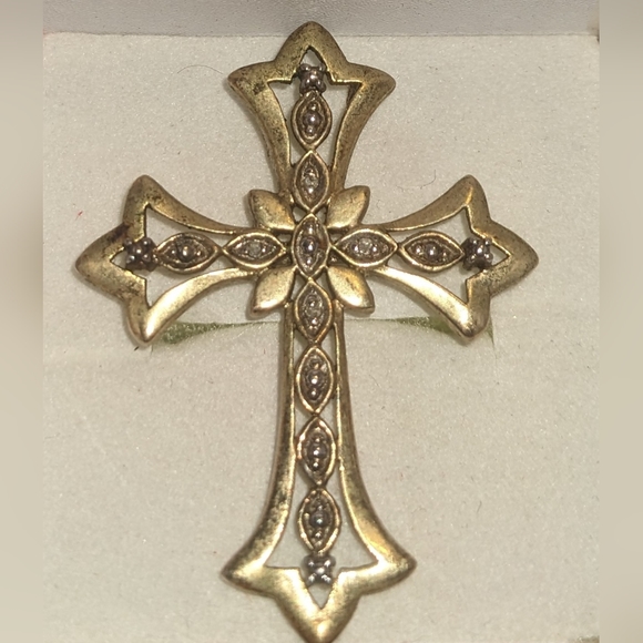 Gold Diamond Cross Pendant - Picture 7 of 9